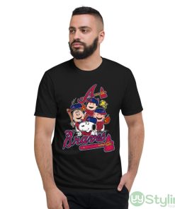 MLB Atlanta Braves Snoopy Charlie Brown Woodstock The Peanuts Movie Baseball Shirt Shirt - Short Sleeve T-Shirt