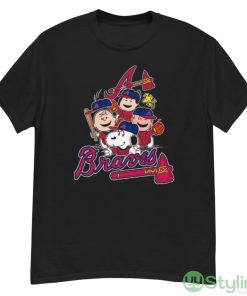 MLB Atlanta Braves Snoopy Charlie Brown Woodstock The Peanuts Movie Baseball Shirt Shirt - G500 Men’s Classic T-Shirt