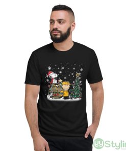 NHL Pittsburgh Penguins Snoopy Charlie Brown Woodstock Christmas Stanley Cup Hockey Shirt - Short Sleeve T-Shirt