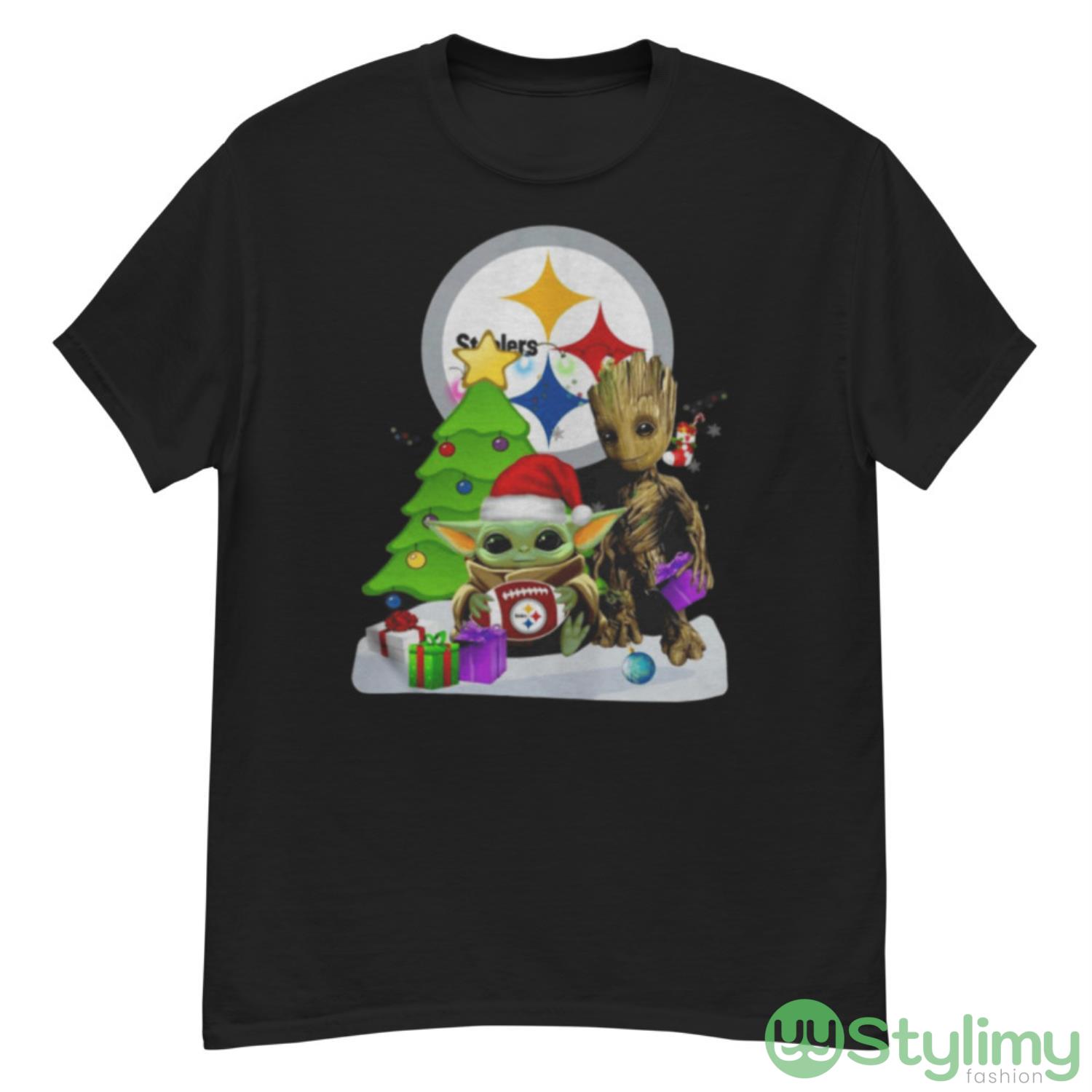 Santa Bigfoot And Baby Yoda Hug Pittsburgh Steelers Snow Christmas Tree Shirt 8 Santa Bigfoot And Baby Yoda Hug Pittsburgh Steelers Snow Christmas Tree Shirt - G500 Men’s Classic T-Shirt