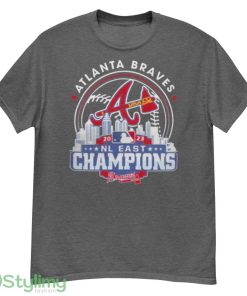 Atlanta Braves Mlb 2023 Nl East Champions Skyline T shirt - G500 Men’s Classic T-Shirt-1