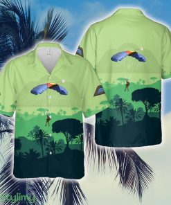 Belgian Army paratroopers with 1st Battalion of Para Commando jumping on Chièvres Air Base Hawaiian Shirt - Belgian Army paratroopers with 1st Battalion of Para Commando jumping on Chièvres Air Base Hawaiian Shirt
