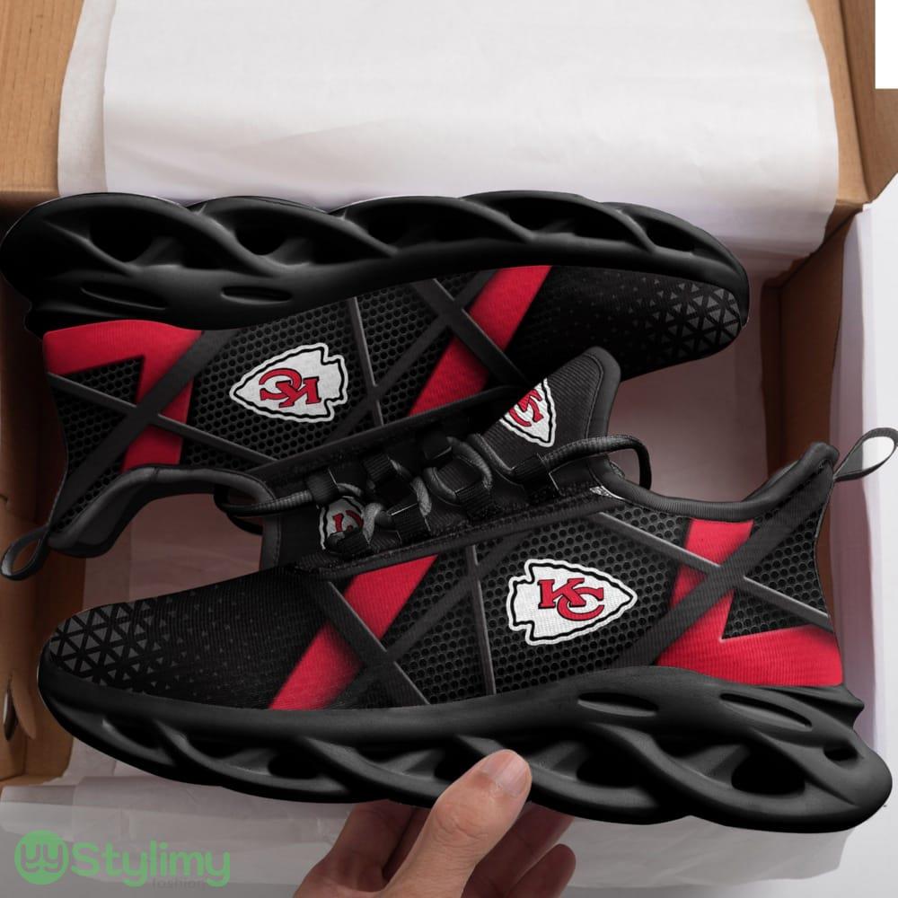 Kansas City Chiefs Logo In Black 3D Max Soul Sneaker Shoes 3 Kansas City Chiefs Logo In Black 3D Max Soul Sneaker Shoes - Kansas City Chiefs Logo In Black Custom Name 3D Max Soul Sneaker Shoes_3