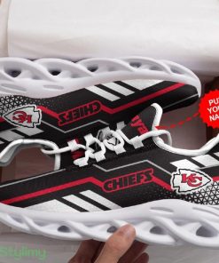 Kansas City Chiefs Logo Pattern Custom Name 3D Max Soul Sneaker Shoes In Black - Kansas City Chiefs Logo Pattern Custom Name 3D Max Soul Sneaker Shoes In Black_1