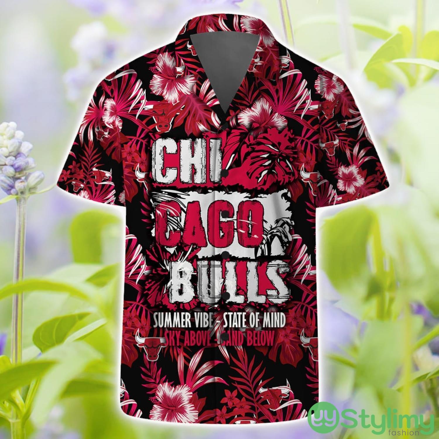 Chicago Bulls Tropical Style Hawaiian Shirt And Shorts Big Fans Summer Gift 4 Chicago Bulls Tropical Style Hawaiian Shirt And Shorts Big Fans Summer Gift Product Photo 1