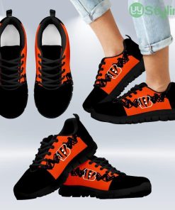 Doodle Line Amazing Cincinnati Bengals Sneakers V1 Shoes Gift For Men And Women Product Photo 1