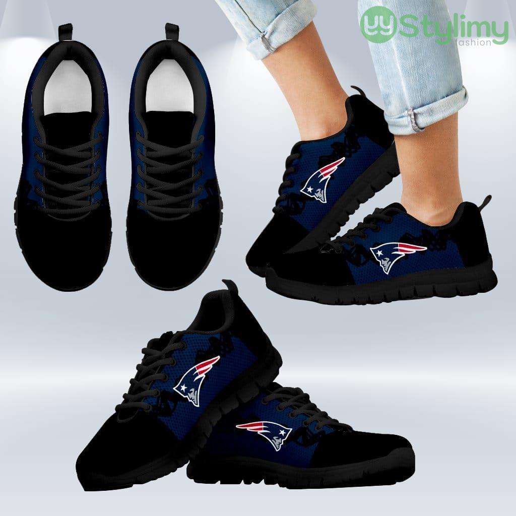 Doodle Line Amazing New England Patriots Sneakers V2 Shoes Gift For Men And Women 5 Doodle Line Amazing New England Patriots Sneakers V2 Shoes Gift For Men And Women Product Photo 1
